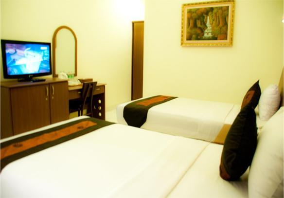 โฮเทล ปาดัง Hotel ภายนอก รูปภาพ